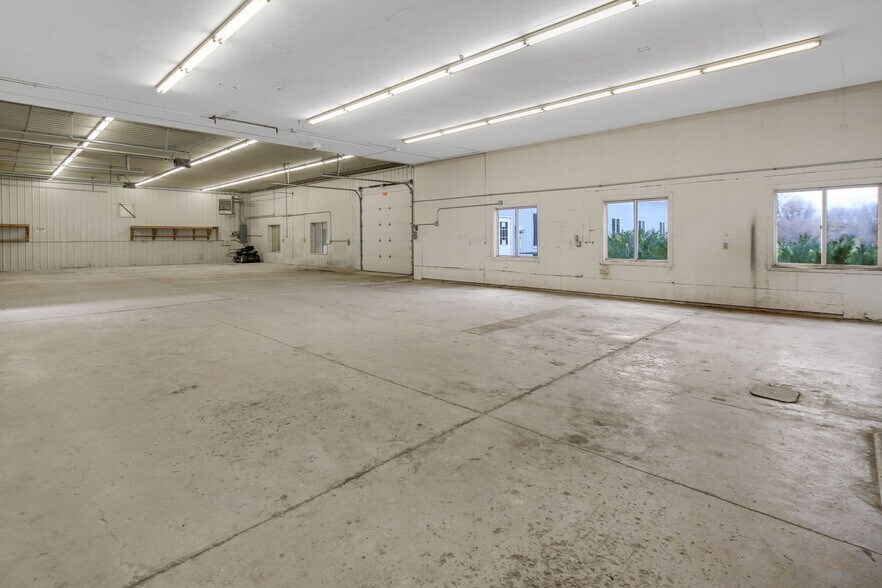 More Photos Of 12384 234th St, Cold Spring Warehouse For Sale