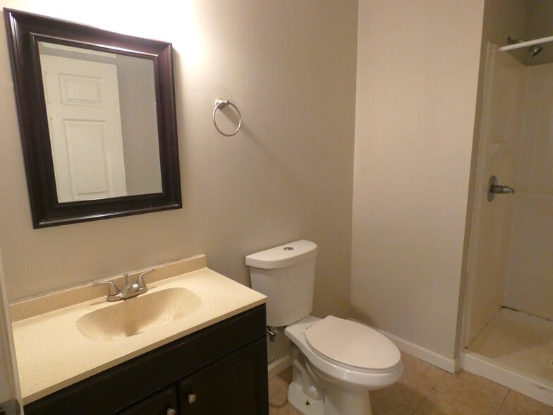 More Photos Of 423 N 40th St, Philadelphia Apartments For Sale