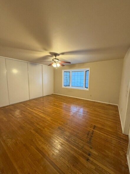 More Photos Of 10811 Amigo Ave, Porter Ranch Specialty For Sale