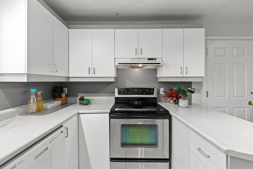 More Photos Of 2012-2014 Rue Fournier, St-Jérôme Apartments For Sale