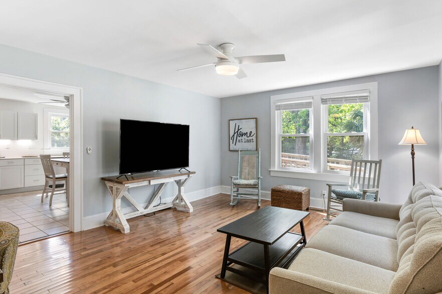 More Photos Of 1536 Folly Rd, Charleston Medical For Lease