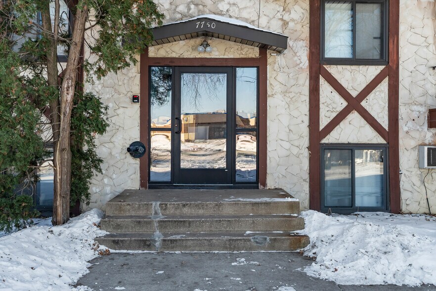 More Photos Of 7734-7748 Silver Lake Rd, Mounds View Apartments For Sale