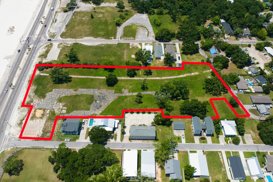 More Photos Of 830 E Beach Blvd, Gulfport Land For Sale