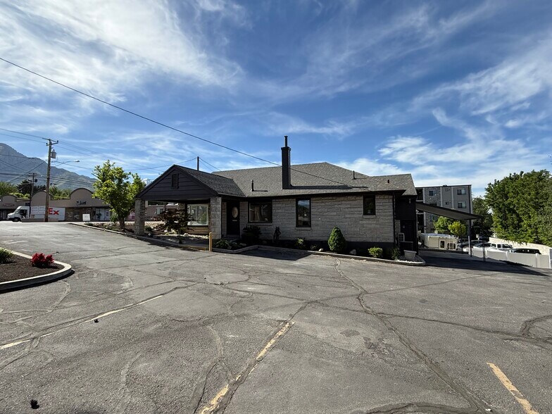 More Photos Of 4212 S Highland Dr, Millcreek Loft Creative Space For Lease