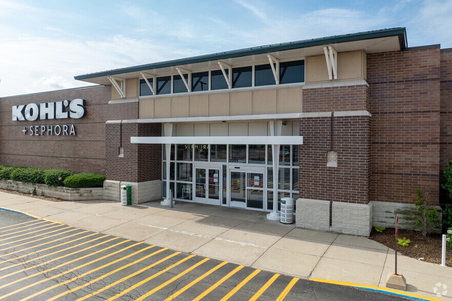 More Photos Of , Glenview General Retail For Sale