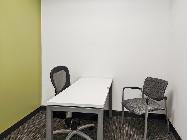 More Photos Of 50 N Laura St, Jacksonville Coworking Space