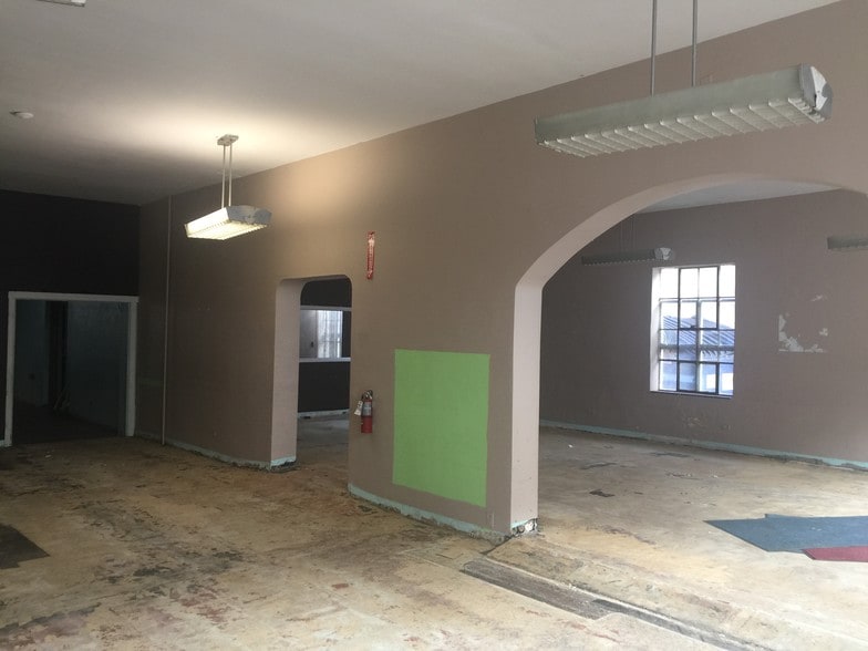 More Photos Of 711-719 French St, Erie Office Residential For Lease