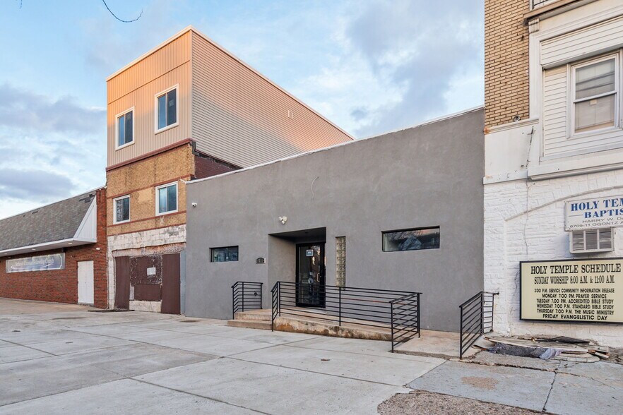 More Photos Of 6713 Ogontz Ave, Philadelphia Office For Sale