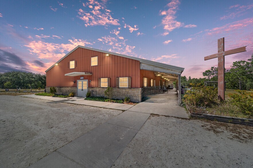 Primary Photo Of 6491 SE 123rd Ter, Morriston Specialty For Sale