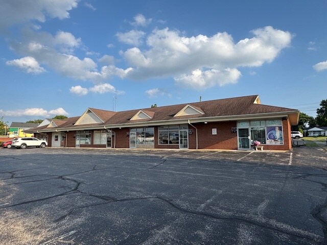 More Photos Of 1630 Schiller Ave, Cuyahoga Falls Office For Lease