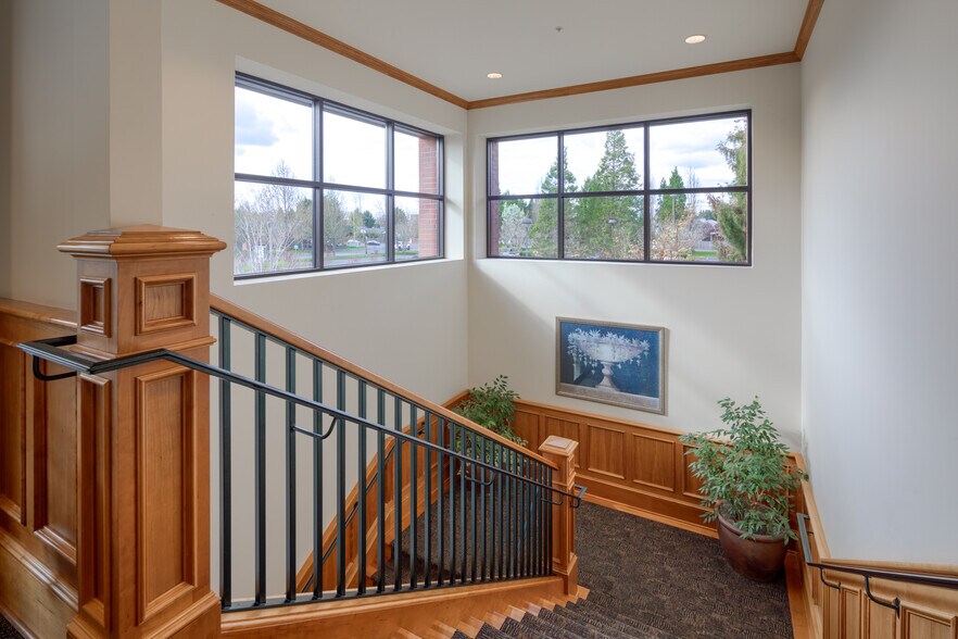 More Photos Of 16821 SE McGillivray Blvd, Vancouver Office For Lease