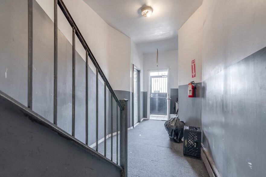 More Photos Of 215 Buffalo Ave, Brooklyn Apartments For Sale