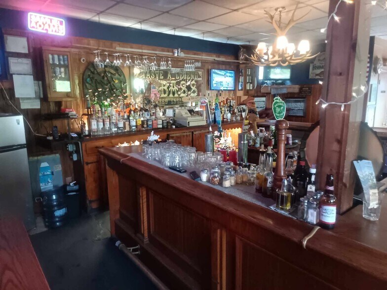 More Photos Of 655 Jersey Ave, Greenwood Lake Restaurant For Sale