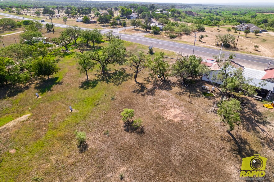 More Photos Of 425 Highland Park, Robert Lee Flex For Sale