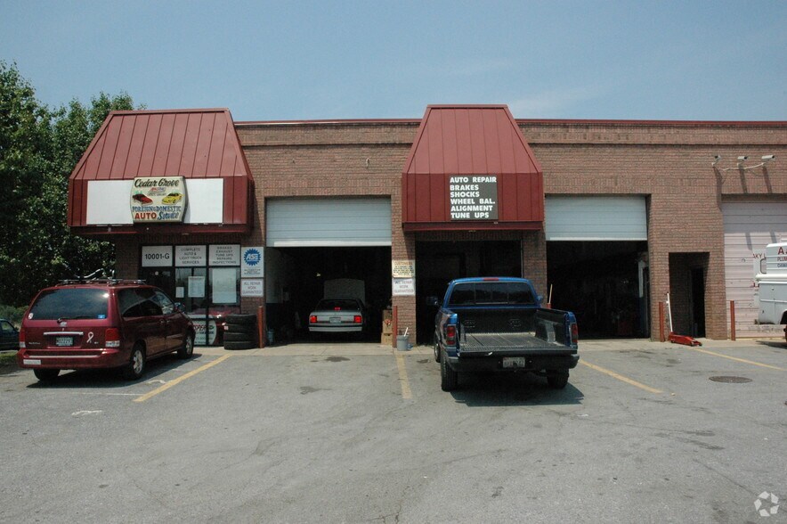 More Photos Of 10001 Lewis Dr, Damascus Warehouse For Sale