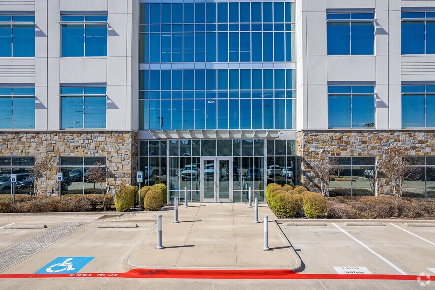 More Photos Of 14675 Dallas Pky, Dallas Office For Lease