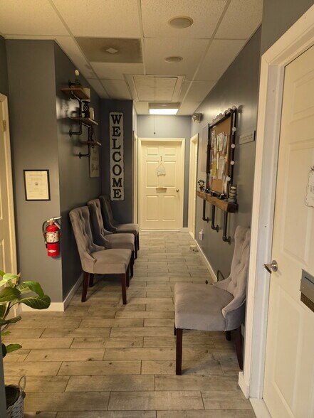 More Photos Of 80 Bridge Plaza Dr, Manalapan Township Medical For Sale