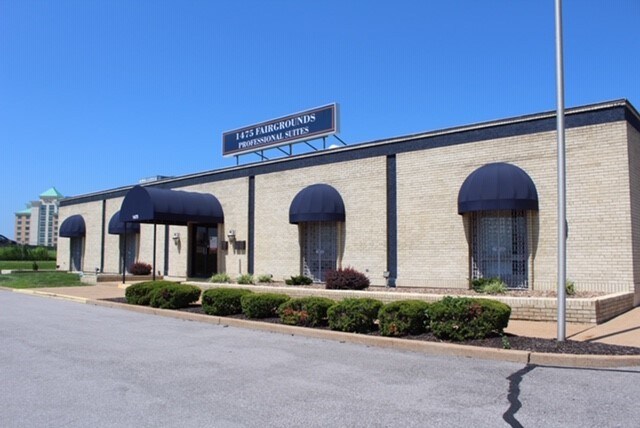 Primary Photo Of 1475 Fairgrounds Rd, Saint Charles Office For Lease