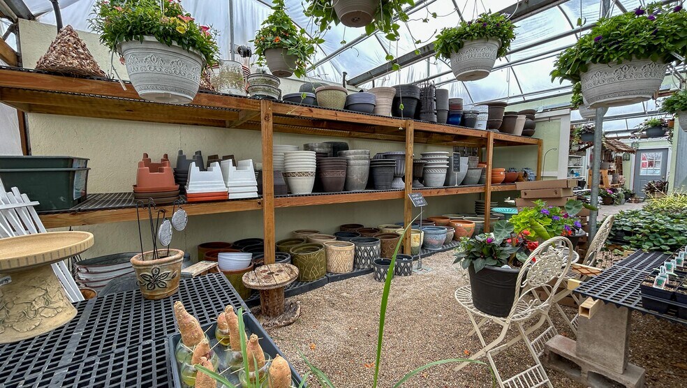 More Photos Of 720 N Broadway St, Spring Valley Garden Center For Sale