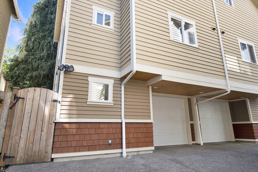 More Photos Of 8515 Stone Ave N, Seattle Multifamily For Sale