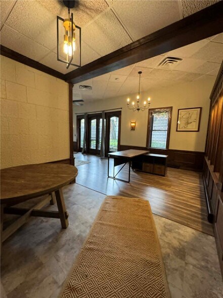 More Photos Of 127 Main St, Cooperstown Storefront For Sale