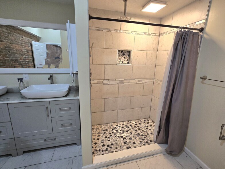 More Photos Of 16-18-20 W Washington St, Sullivan Storefront For Sale