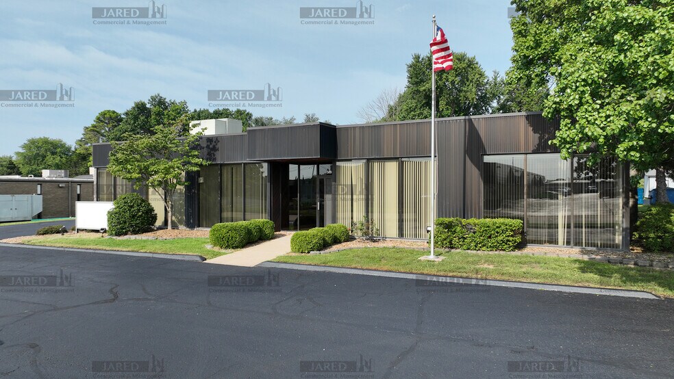 More Photos Of 509 S Union Ave, Springfield Light Distribution For Sale