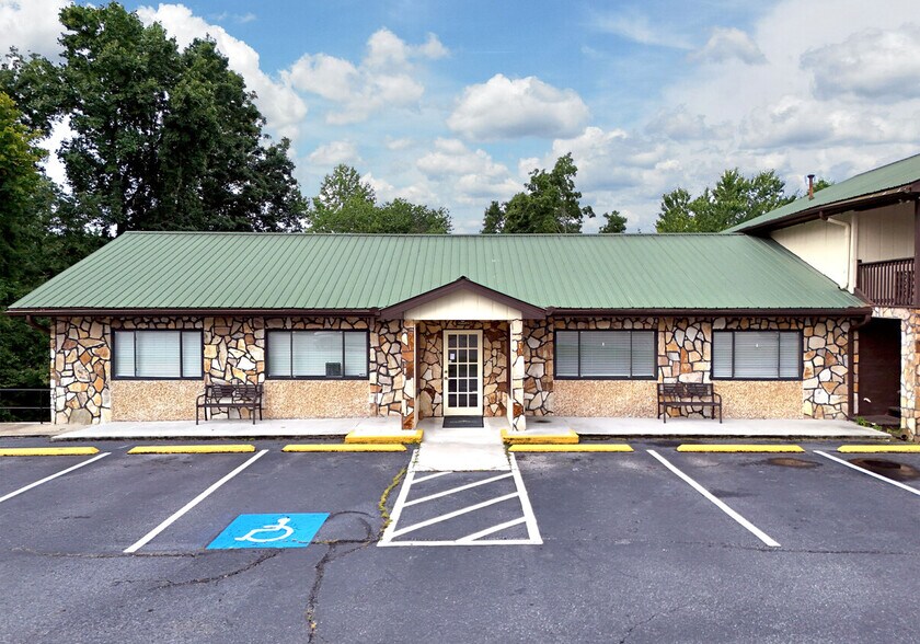 More Photos Of 10 Deer Crossing Trl, Blairsville Office For Lease