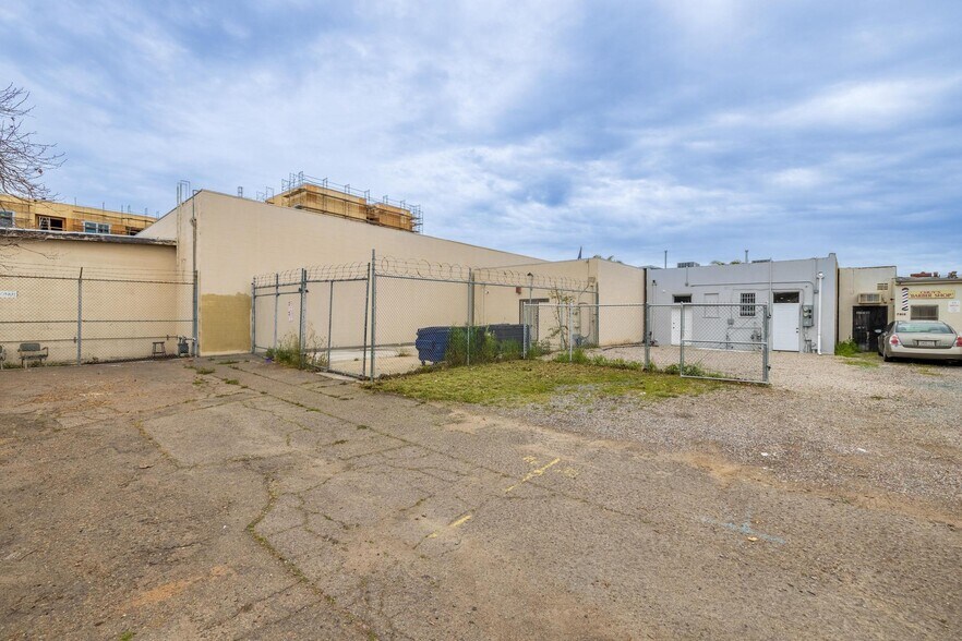 More Photos Of 7918 Broadway, Lemon Grove Storefront For Sale