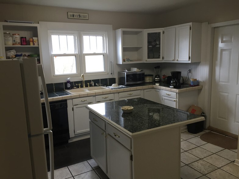 More Photos Of 4610 Central Ave Pike, Knoxville Coworking Space
