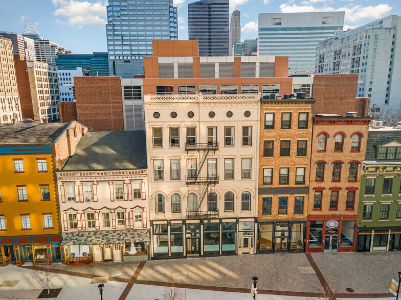 More Photos Of 17-19 E Court St, Cincinnati Apartments For Lease