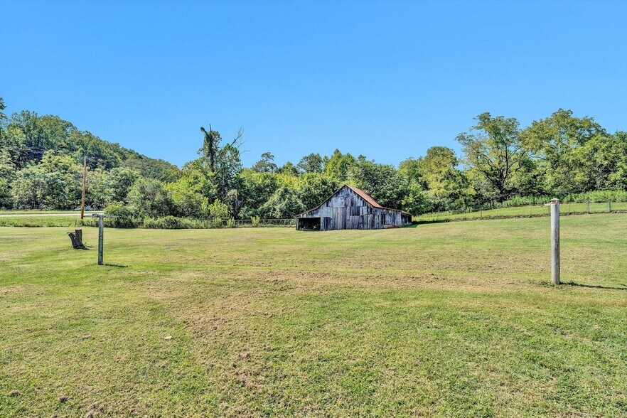 More Photos Of 5422 Franklin Rd SW, Roanoke Office For Sale