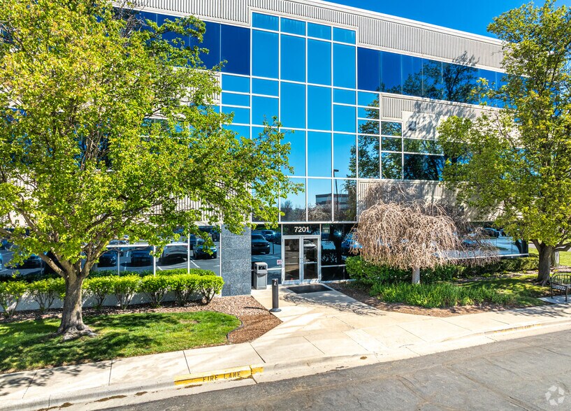 More Photos Of 12980 Metcalf Ave, Overland Park Unknown For Lease