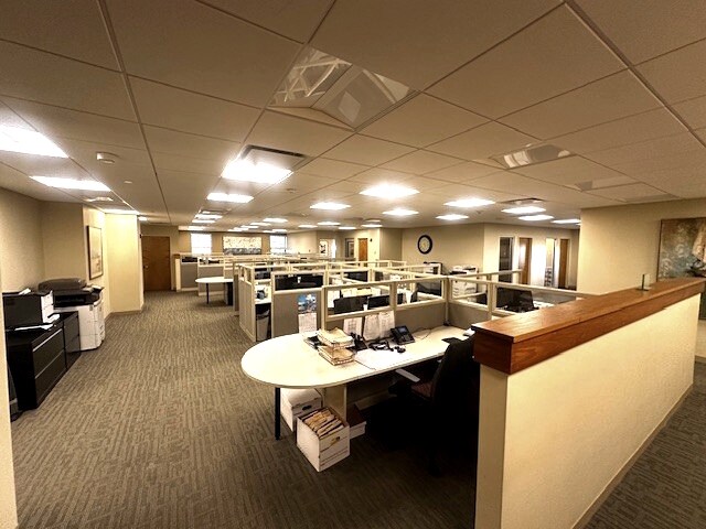 More Photos Of 377 Oak St, Garden City Office For Sale