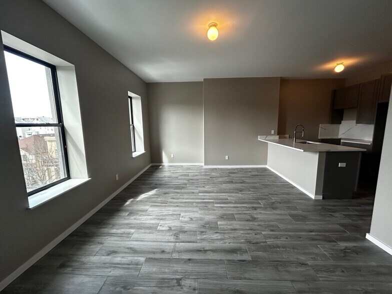 More Photos Of 1230 Bay St, Staten Island General Retail For Sale