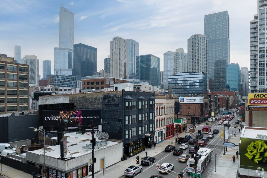 More Photos Of 613 N Wells St, Chicago Hospitality For Lease