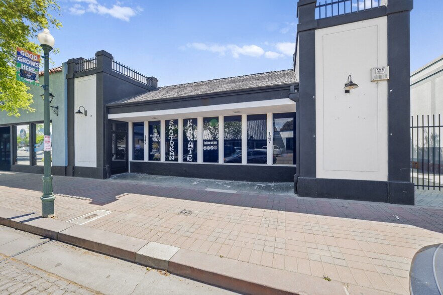 More Photos Of 145-147 N K St, Tulare Office For Sale