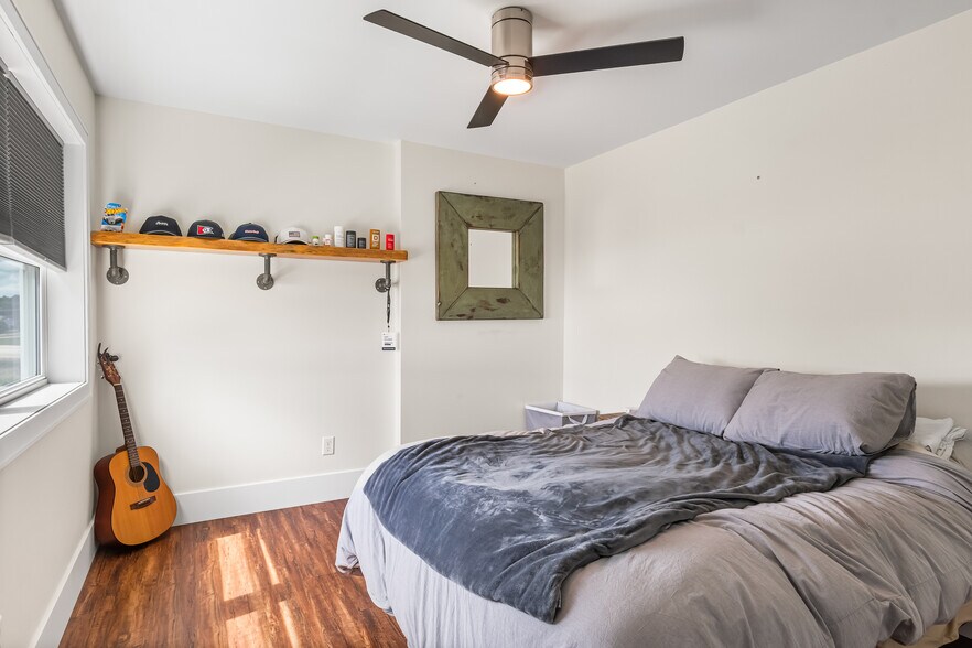 More Photos Of W1726 North Street, Green Lake Flex For Sale