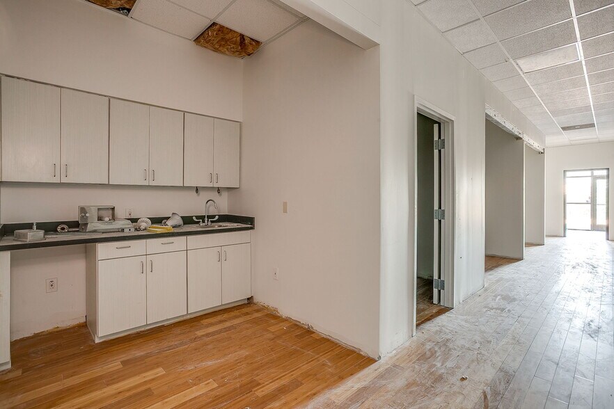 More Photos Of 6800 Harris Pky, Fort Worth Medical For Lease