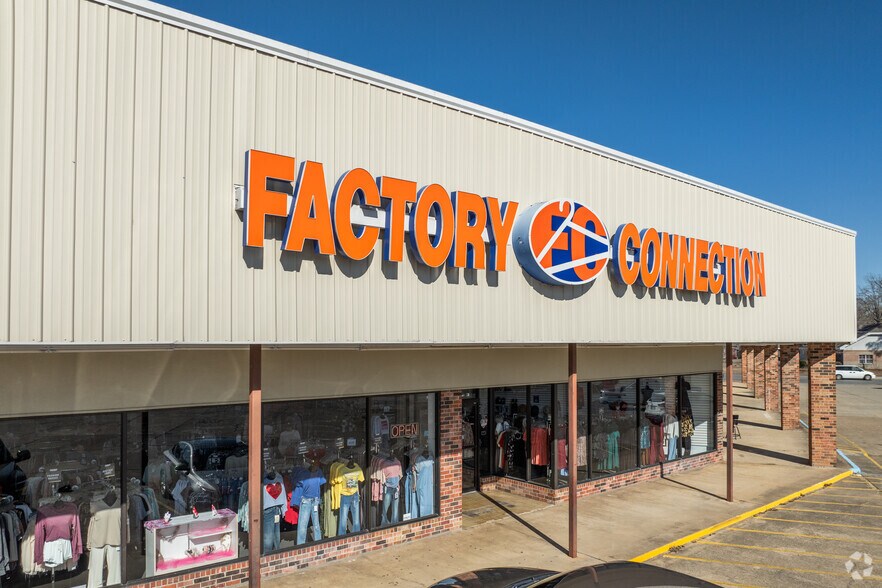 Primary Photo Of 1308 Main St, Crossett Unknown For Lease