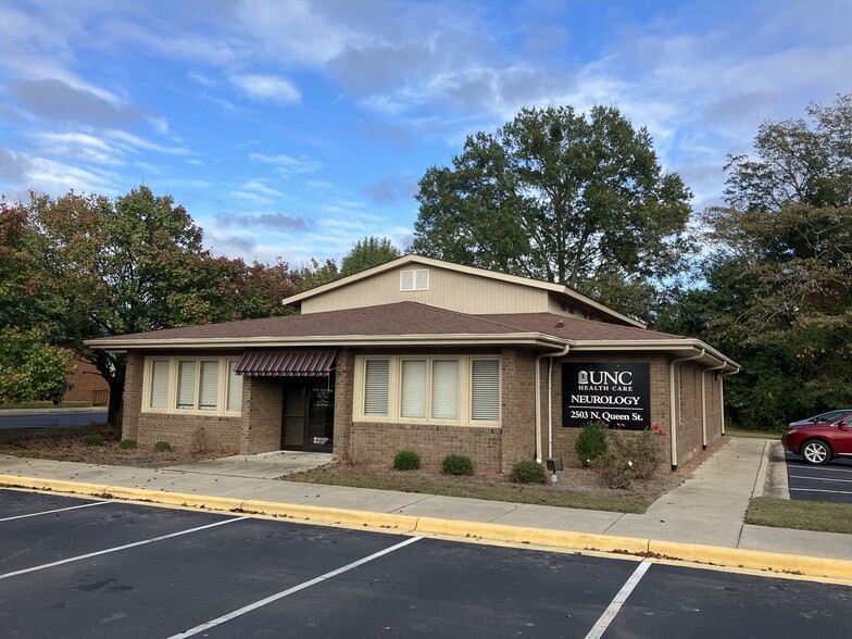 Primary Photo Of 2503 N Queen St, Kinston Medical For Sale