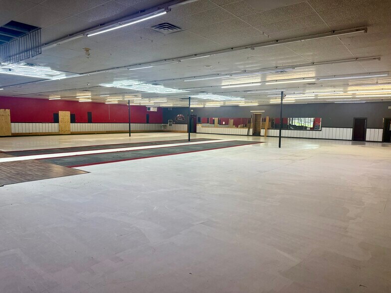 More Photos Of 11746 Us Highway 431, Boaz General Retail For Lease