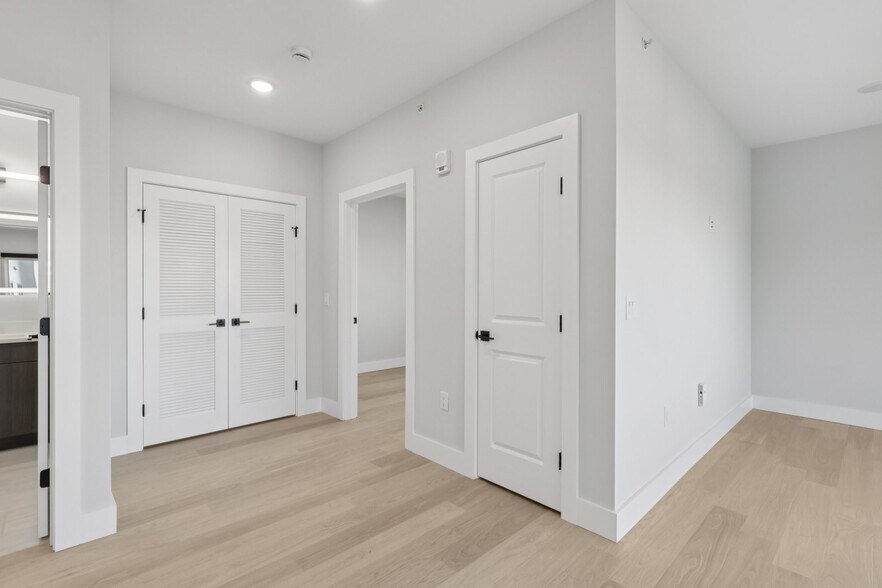 More Photos Of 34-40 Hudson St, Newark Apartments For Lease