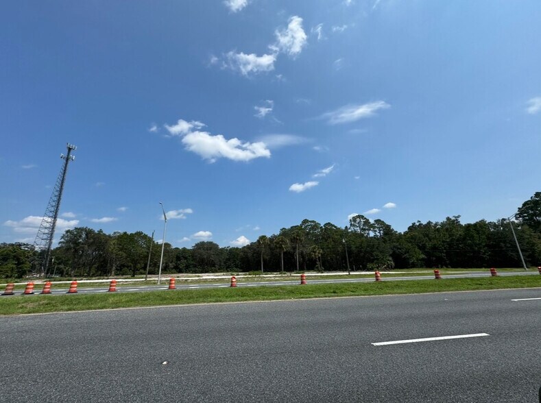 More Photos Of 1359 US Highway 301 N, Lawtey Land For Sale