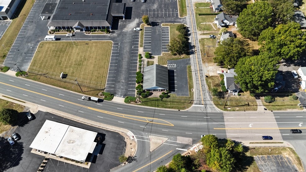 More Photos Of 1714 Dale Earnhardt Blvd, Kannapolis Office For Sale