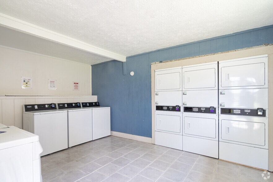More Photos Of 333 Uvalde Rd, Houston Apartments For Sale