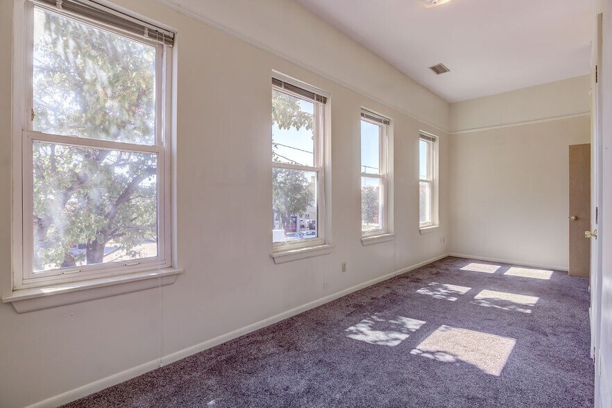 More Photos Of 100 W High St, Oxford Storefront Retail Residential For Sale