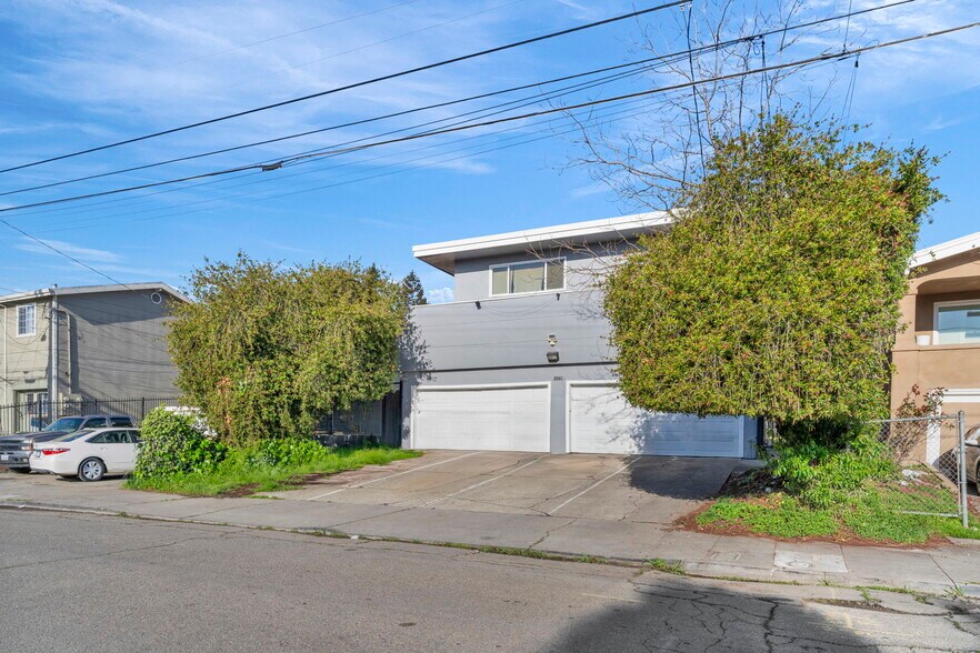 More Photos Of 2261 48 Ave, Oakland Apartments For Sale