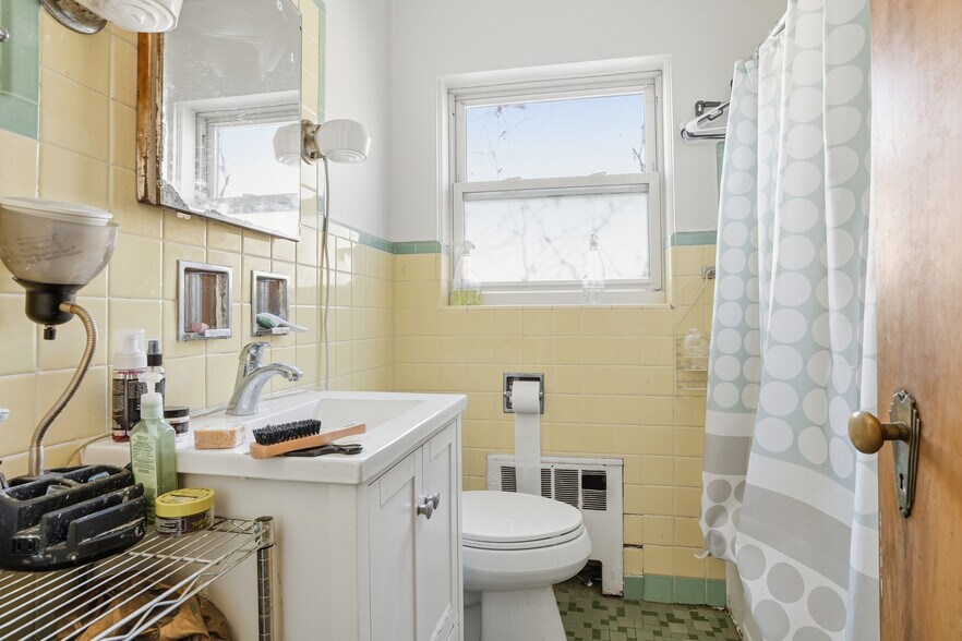 More Photos Of 10835 S Western Ave, Chicago Apartments For Sale