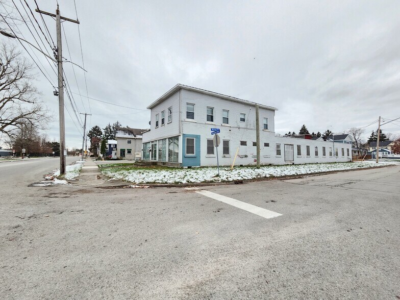 More Photos Of 203 Niagara Blvd, Fort Erie Storefront Retail Residential For Sale